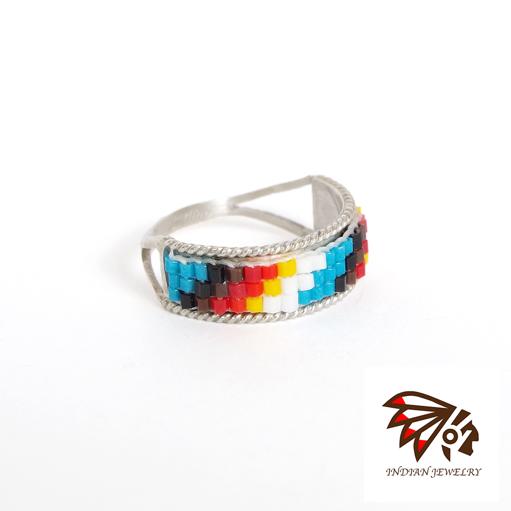 【INDIAN JEWELRY インディアンジュエリー】Navajo beads ring Lucille Ramone White ナバホ ビーズリング ルシール・ラモーネ作