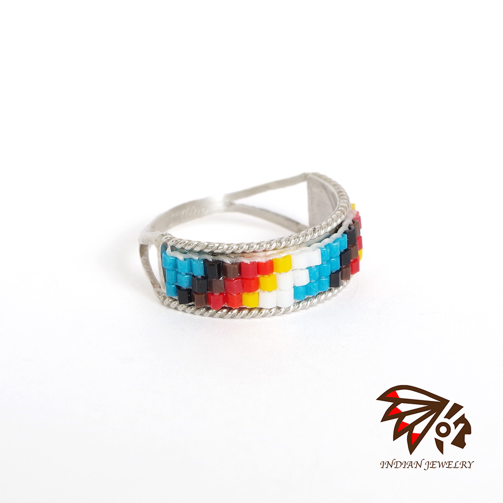 【INDIAN JEWELRY インディアンジュエリー】Navajo beads ring Lucille Ramone White ナバホ ビーズリング ルシール・ラモーネ作